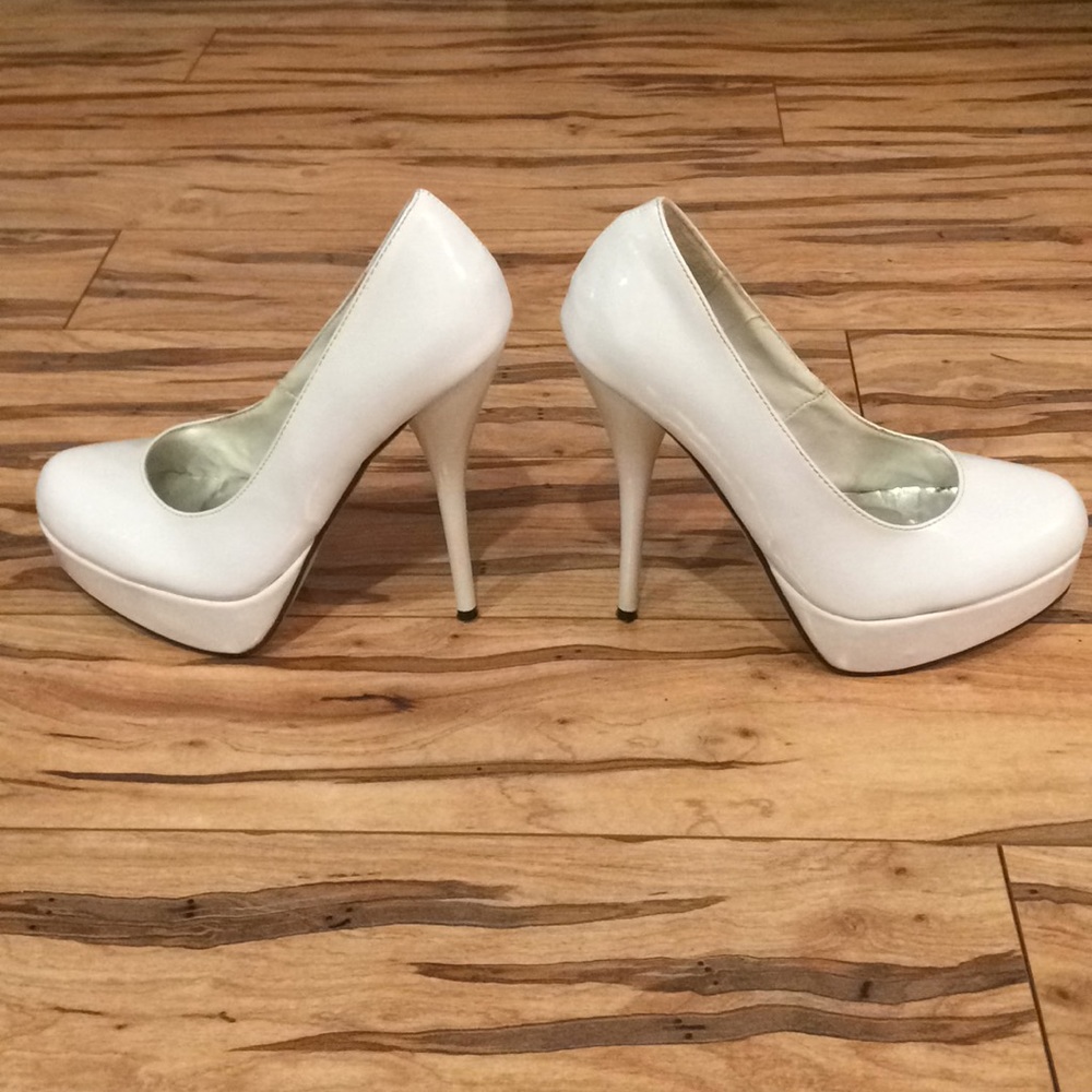 “Glaze” White Heels
